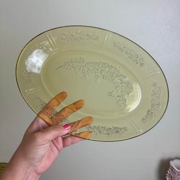 Depression Era Federal Glass Yellow Sharon Rose Serving plate Platter - Picture 3 of 7